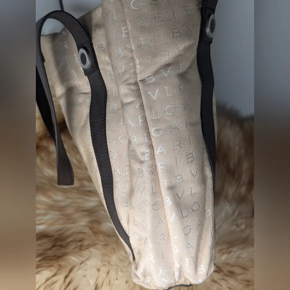 Bvlgari monogram tote with pouch handbag - Picture 4 of 9